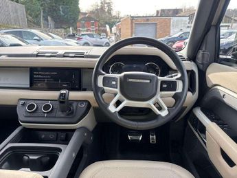 Land Rover Defender 3.0 D250 SE 110 5dr Auto