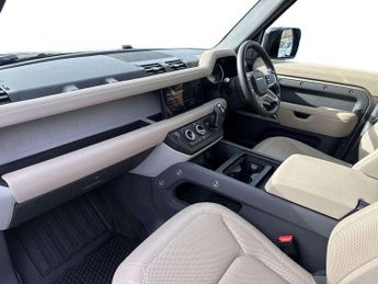 Land Rover Defender 3.0 D250 SE 110 5dr Auto