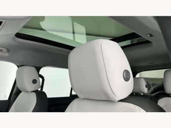 Land Rover Defender 3.0 D250 S 110 5dr Auto