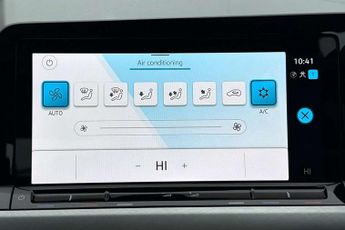 Volkswagen Golf 1.5 eTSI 150 Life 5dr DSG