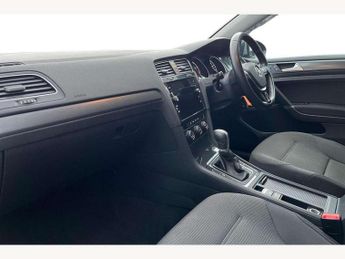 Volkswagen Golf 1.0 TSI 110 SE [Nav] 5dr DSG