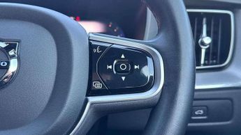 Volvo XC60 2.0 B4D Plus Dark 5dr AWD Geartronic