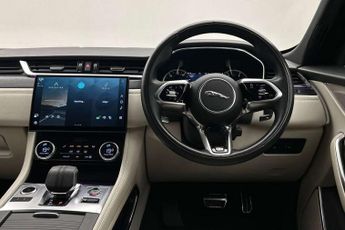Jaguar F-Pace 2.0 D200 R-Dynamic Black 5dr Auto AWD