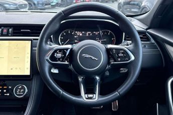 Jaguar F-Pace 2.0 D200 R-Dynamic Black 5dr Auto AWD