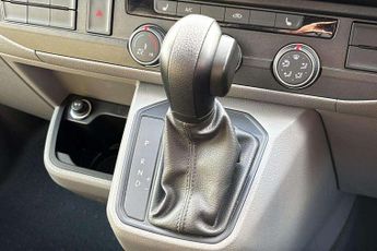 Volkswagen Transporter 2.0 BiTDI 204 Highline Van DSG