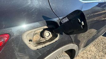 Volvo XC40 2.0 B4P Inscription 5dr AWD Auto