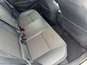 Toyota Corolla Touring Sport 2.0 VVT-i Hybrid GR Sport 5dr CVT