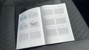 Toyota Yaris 1.5 Hybrid Design 5dr CVT