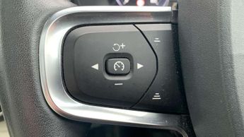 Volvo XC40 2.0 T5 Inscription 5dr AWD Geartronic