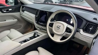 Volvo XC60 2.0 B4P Plus Dark 5dr Geartronic
