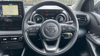 Toyota Yaris 1.5 Hybrid Design 5dr CVT