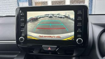 Toyota Yaris 1.5 Hybrid Design 5dr CVT