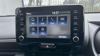 Toyota Yaris 1.5 Hybrid Design 5dr CVT