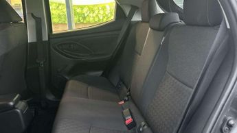 Toyota Yaris 1.5 Hybrid Icon 5dr CVT