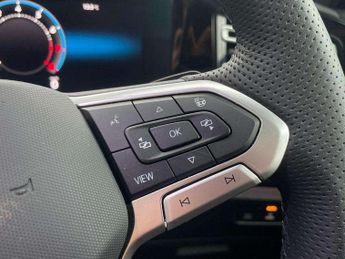 Volkswagen Tiguan 2.0 TSI 265 4Motion Black Edition 5dr DSG