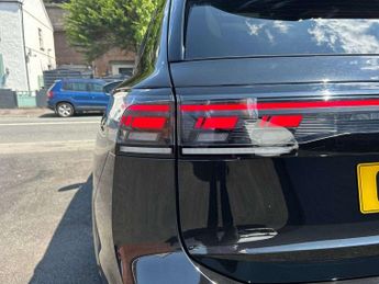 Volkswagen Tiguan 2.0 TSI 265 4Motion Black Edition 5dr DSG