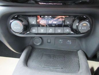 Nissan Juke 1.6 Hybrid Tekna+ 5dr Auto