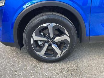 Nissan Qashqai 1.3 DiG-T MH 158 N-Connecta 5dr Xtronic