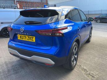 Nissan Qashqai 1.3 DiG-T MH 158 N-Connecta 5dr Xtronic