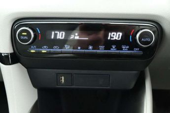 Toyota Yaris 1.5 Hybrid Excel 5dr CVT
