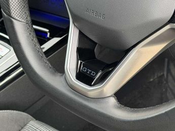 Volkswagen Golf 2.0 TDI 200 GTD 5dr DSG