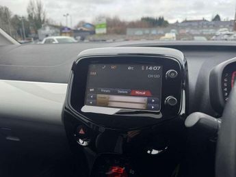 Toyota Aygo 1.0 VVT-i X-Press 5dr x-shift