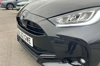 Toyota Yaris 1.5 Hybrid Design 5dr CVT