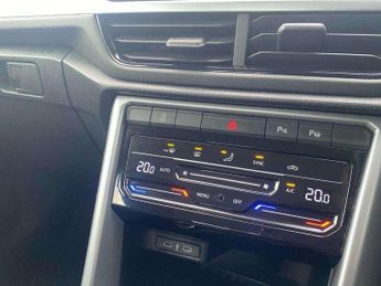 Volkswagen T-Roc 1.5 TSI Life 5dr DSG