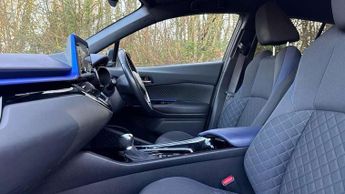 Toyota C-HR 1.8 Hybrid Dynamic 5dr CVT