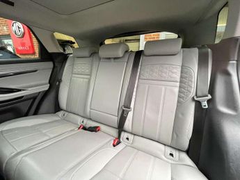 Land Rover Range Rover Evoque 2.0 D180 HSE 5dr Auto