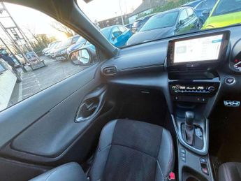 Toyota Yaris Cross 1.5 Hybrid GR Sport 5dr CVT