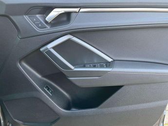 Audi Q3 35 TFSI S Line 5dr S Tronic