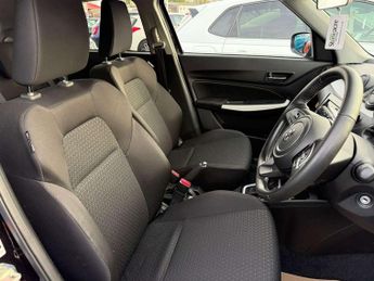 Suzuki Swift 1.2 Dualjet 83 12V Hybrid SZ-T 5dr Auto