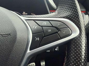 Renault Arkana 1.6 E-TECH Hybrid 145 R.S. Line 5dr Auto