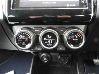 Suzuki Swift 1.2 Dualjet 83 12V Hybrid SZ5 5dr Auto