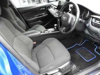 Toyota C-HR 1.8 Hybrid Design 5dr CVT