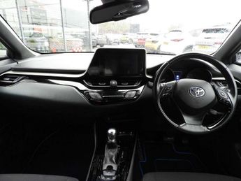 Toyota C-HR 1.8 Hybrid Design 5dr CVT