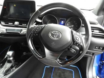 Toyota C-HR 1.8 Hybrid Design 5dr CVT
