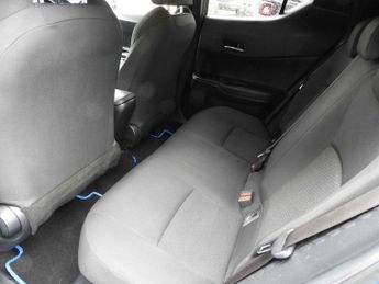 Toyota C-HR 1.8 Hybrid Design 5dr CVT