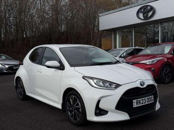 Toyota Yaris 1.5 Hybrid Design 5dr CVT