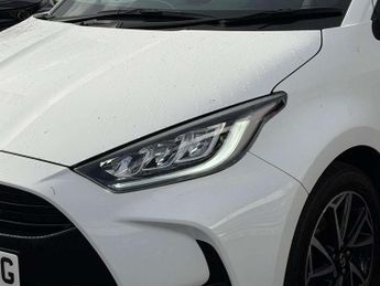 Toyota Yaris 1.5 Hybrid Design 5dr CVT