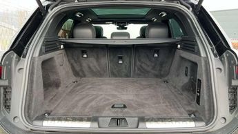 Land Rover Range Rover Sport 3.0 P460e Dynamic SE 5dr Auto