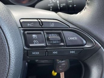 Toyota Yaris 1.5 Hybrid Design 5dr CVT