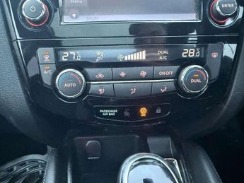 Nissan Qashqai 1.6 dCi N-Connecta 5dr Xtronic