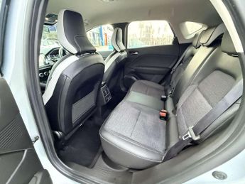 Renault Captur 1.6 E-Tech Plug-in hybrid 160 Techno 5dr Auto