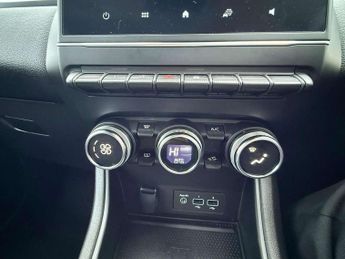 Renault Captur 1.6 E-Tech Plug-in hybrid 160 Techno 5dr Auto