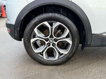 Renault Captur 1.6 E-Tech Plug-in hybrid 160 Techno 5dr Auto