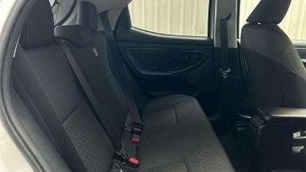 Toyota Yaris 1.5 Hybrid Design 5dr CVT