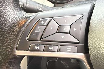 Nissan Micra 1.0 IG-T 92 Tekna 5dr