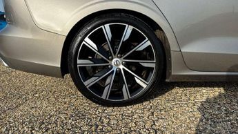Volvo V60 2.0 D4 [190] Inscription Pro 5dr Auto